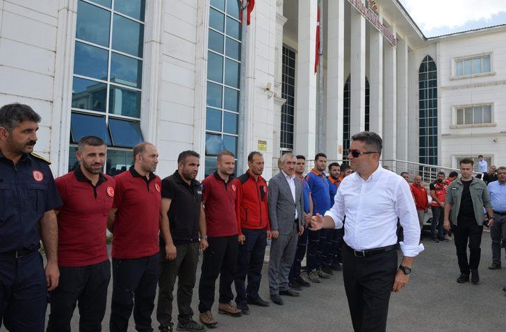 Erzurum Valisi Memiş, deprem bölgesinde inceleme yaptı G4