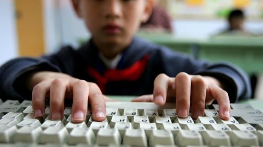 &Ccedil;ocukları siber tehditlere karşı nasıl koruruz?