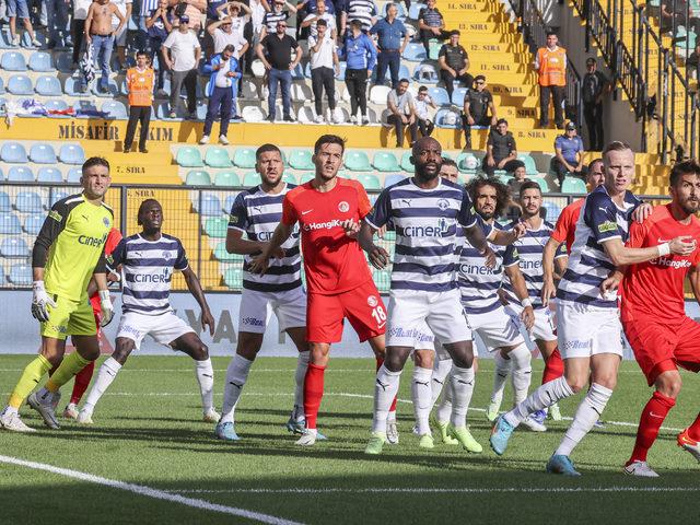 Kasımpaşa, deplasmanda Ümraniyespor'u iki golle yıktı!