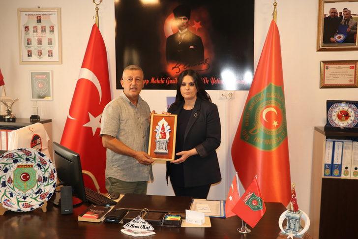 AK Parti Genel Başkan Yardımcısı Sarıeroğlu, Kütahya'da gazi derneklerini ziyaret etti G2