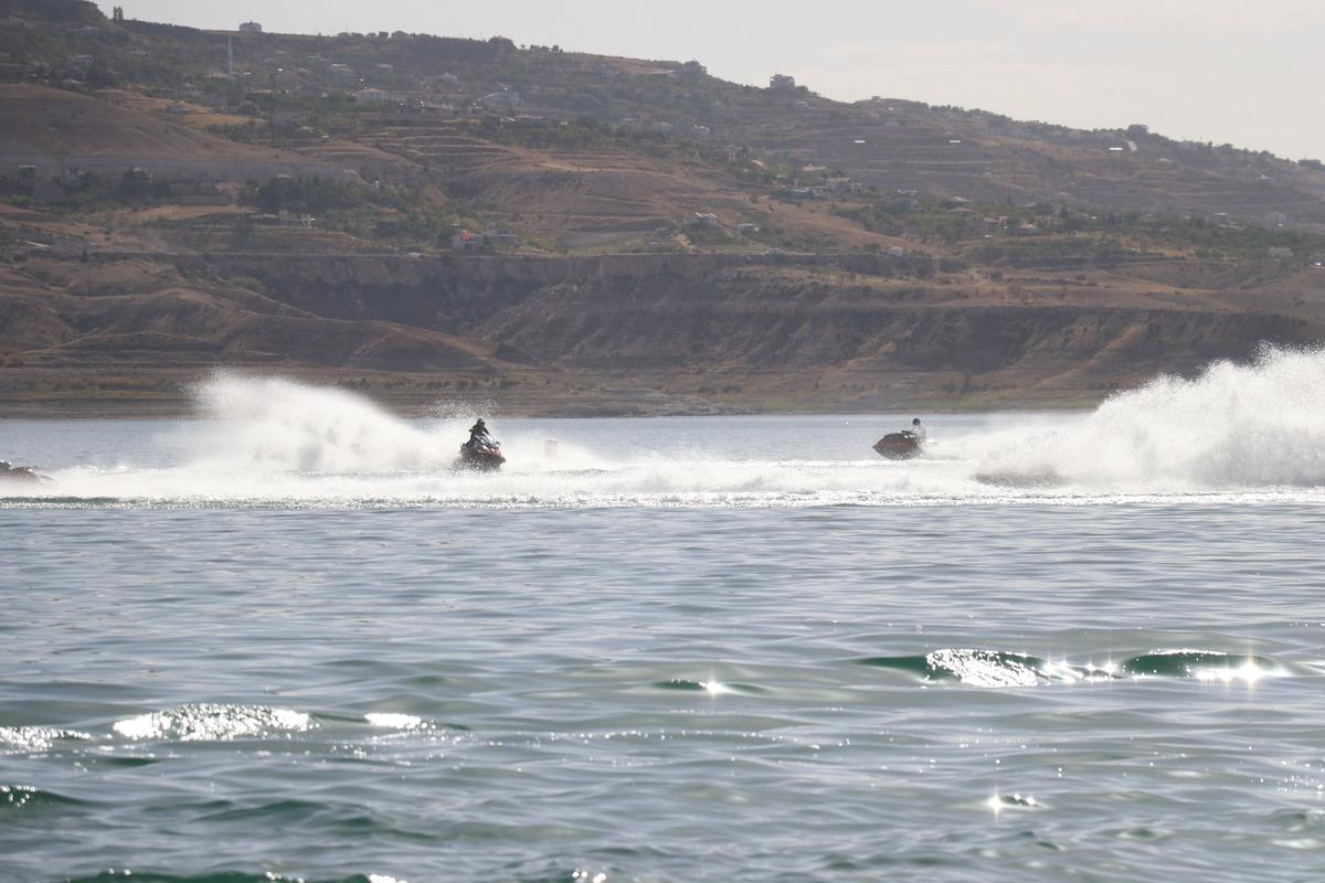 T&uuml;rkiye Su Jeti ve Flyboard Şampiyonası Kayseri'de tamamlandı