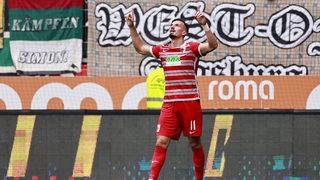 Fenerbahçe'den Augsburg'a gönderildi, Almanya'yı salladı! Mergim Berisha, Bayern Münih'i tek başına devirdi...