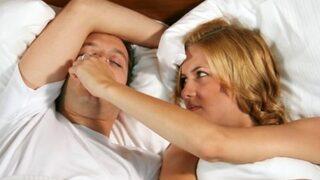 Bu pozisyonda uyuyarak horlamayı kesebilirsiniz!