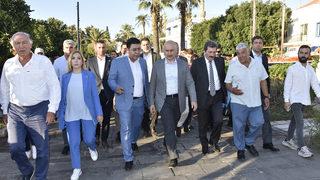 Ulaştırma ve Altyapı Bakanı Karaismailoğlu, Bodrum'da denizcilerle buluştu: