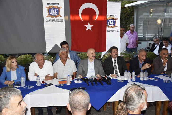 Ulaştırma ve Altyapı Bakanı Karaismailoğlu, Bodrum'da denizcilerle buluştu: G2