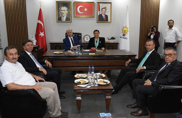 Çalışma ve Sosyal Güvenlik Bakanı Bilgin, AK Parti Kırşehir İl Başkanlığını ziyaretinde konuştu: G2