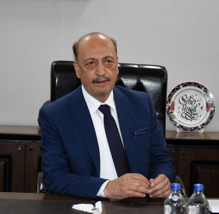 Çalışma ve Sosyal Güvenlik Bakanı Bilgin, AK Parti Kırşehir İl Başkanlığını ziyaretinde konuştu: G3