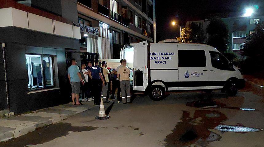 Beylikdüzü'nde bir kişi eşini ve baldızını bıçaklayarak öldürdü