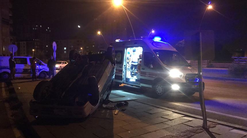 Kayseri'de takla atan otomobildeki 3 kişi yaralandı