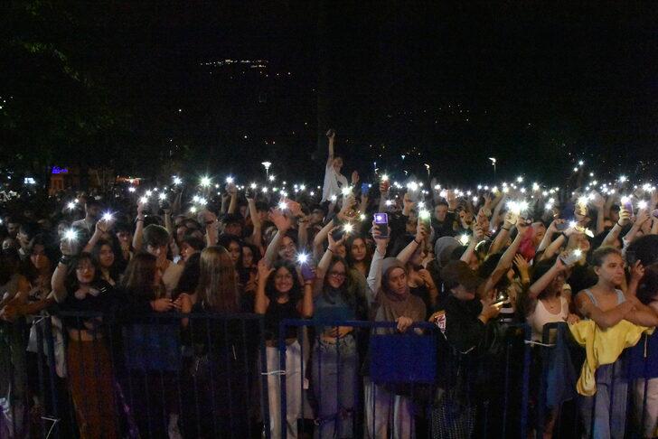 Ordu'daki Zümrüt Fındık Festivali'nde Pinhani grubu sahne aldı G4