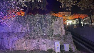 Bursa'da kayalıklardan düşen kişi yaralandı