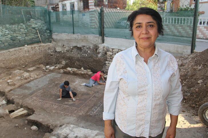 Balatlar Yapı Topluluğu'nda Helenistik Döneme ait yeni mozaiklere ulaşıldı G3