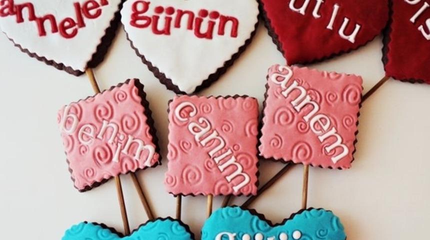 Anneler g&uuml;n&uuml; mesajları 2020: Annelerimiz i&ccedil;in en g&uuml;zel ve anlamlı mesajlar 