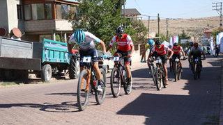 Uluslararası Erciyes MTB Cup Dağ Bisikleti Yarışları'nın ikinci etabı koşuldu
