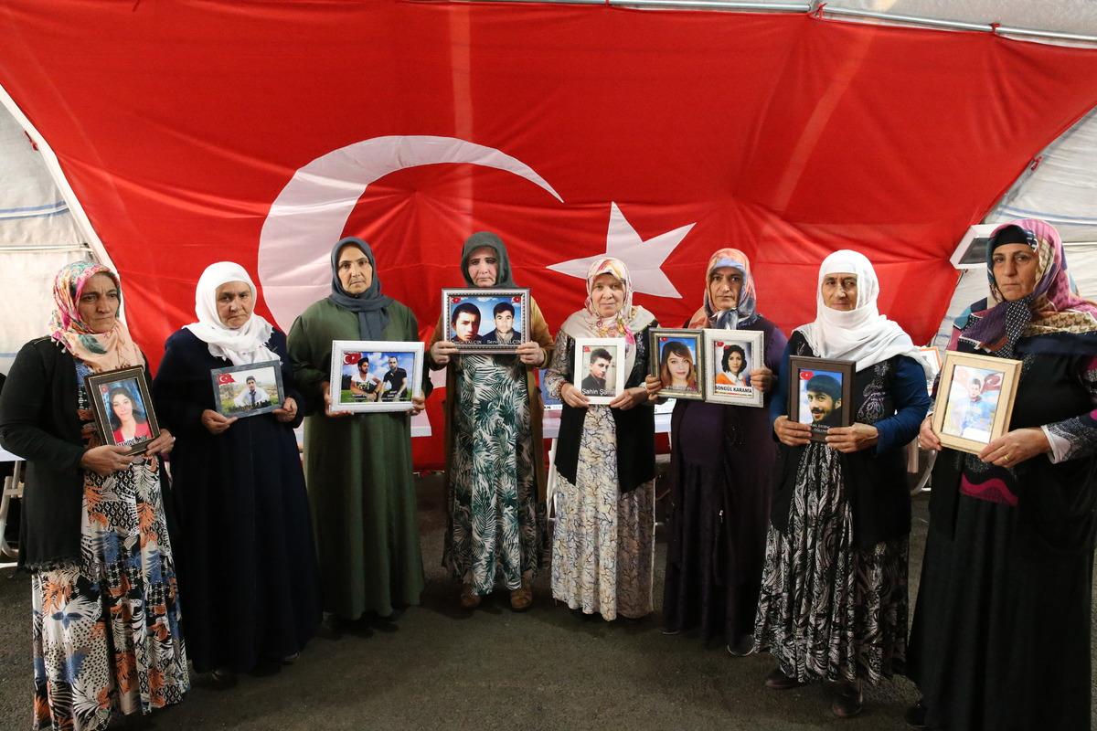 Diyarbakır anneleri evlatlarını bekliyor