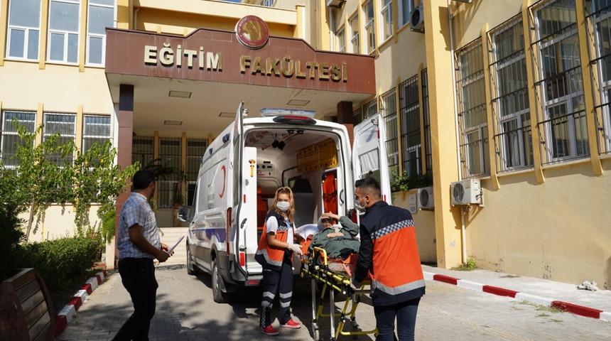 Hatay'da ameliyatlı KPSS adayı sınava hasta nakil aracıyla götürüldü