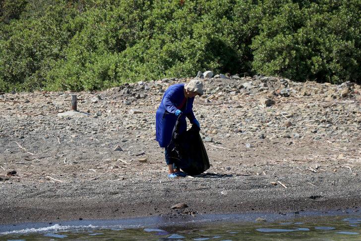 Fethiye'deki adada çevre temizliği yapıldı G5