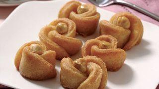 Şekli ayrı lezzeti ayrı güzel: Nefis gül tatlısı tarifi! Gül tatlısı nasıl yapılır?