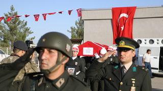 Şehit Ulaştırma Sözleşmeli Piyade Er Ayberk'in naaşı memleketi Gaziantep'e uğurlandı