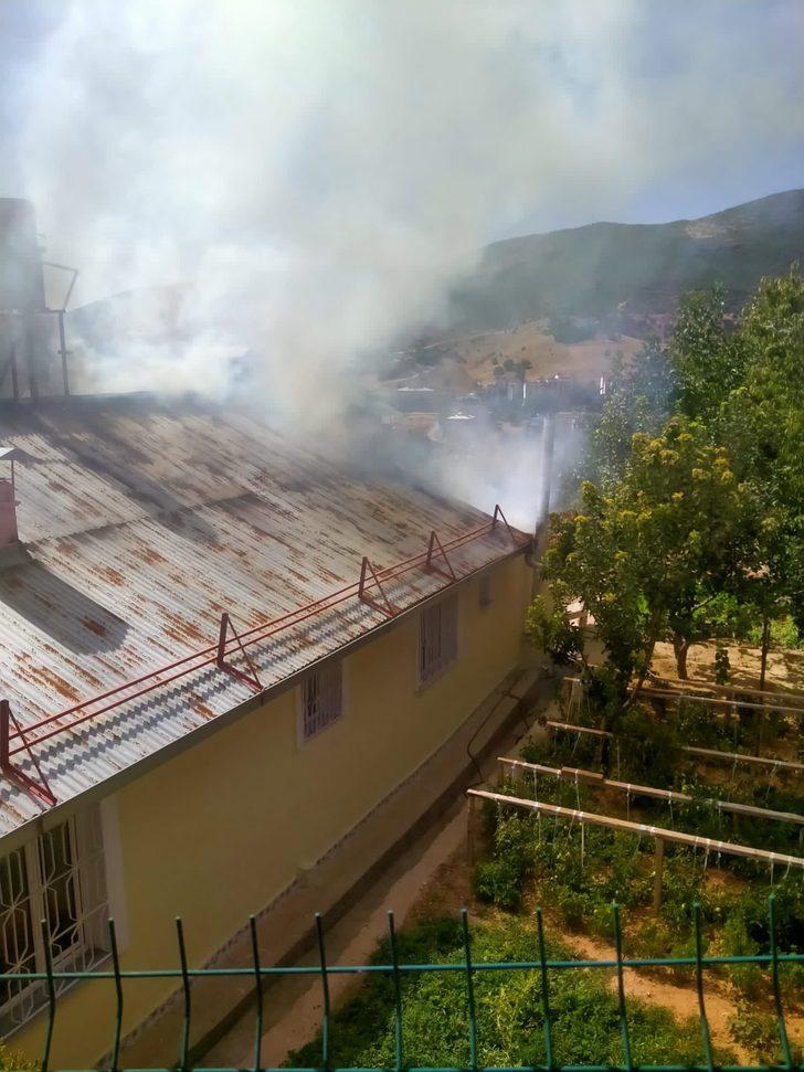 Tunceli'de bir evde çıkan yangın söndürüldü G3