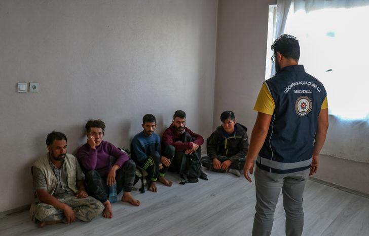 Van'da 30 düzensiz göçmen yakalandı G3