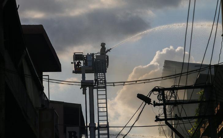 İzmir'de yatak imalathanesinde yangın çıktı G5