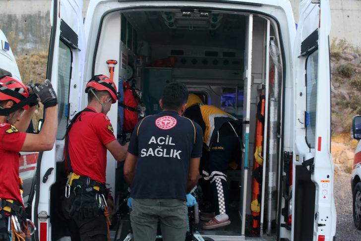 Erciyes'e tırmanan dağcı, üzerine kaya düşmesi sonucu öldü G4