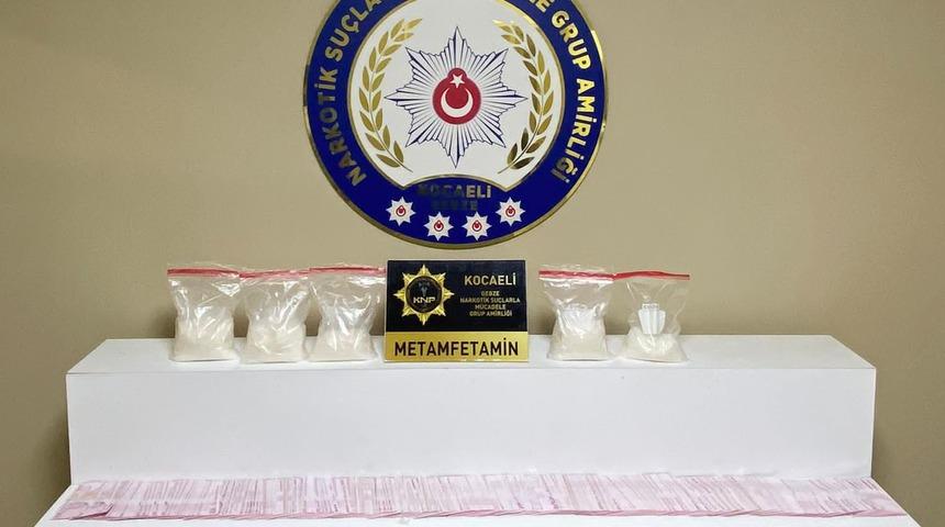 Kocaeli'de 2 kilo 120 gram metamfetamin ele geçirildi