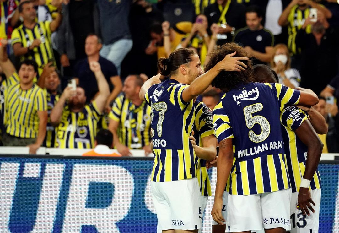 Fenerbah&ccedil;e, Kadık&ouml;y'de ş&ouml;len yaptı! Alanyaspor karşısında 5-0'lık galibiyet