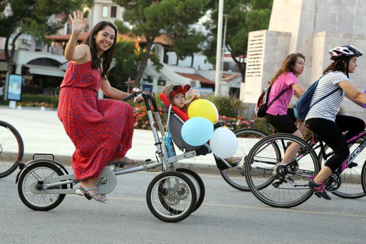 Muğla'da "Süslü Kadınlar Bisiklet Turu" gerçekleştirildi G4