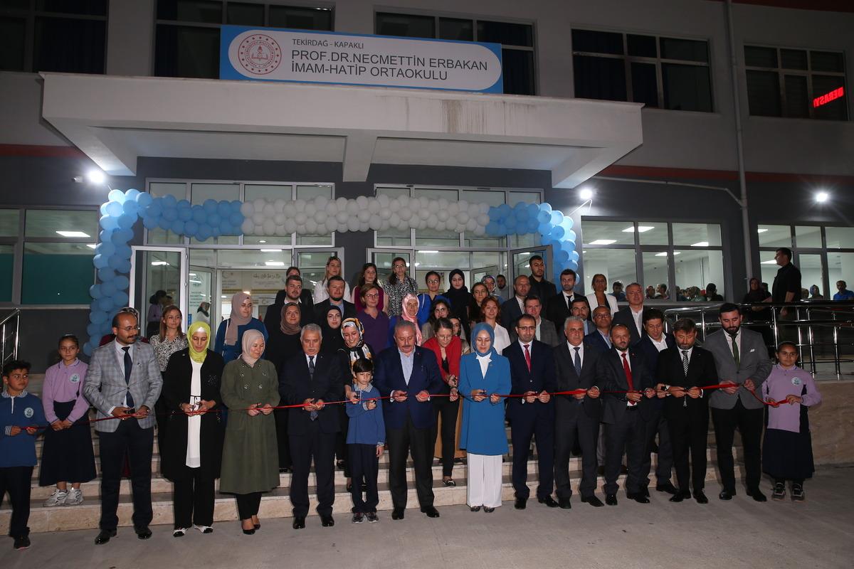 TBMM Başkanı Şentop, Tekirdağ'da okul ve kamu eğitim yatırımlarının a&ccedil;ılışını yaptı