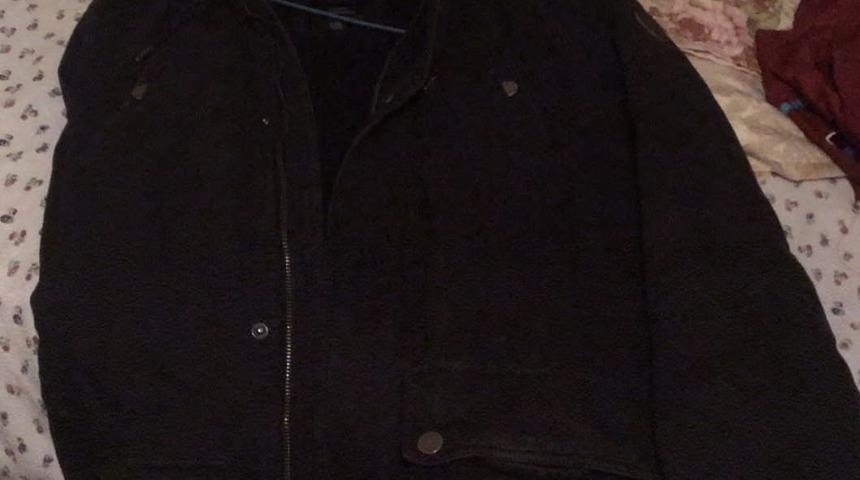 Trabzon'da iş yerine silahlı saldırı düzenlediği iddia edilen kişi yakalandı