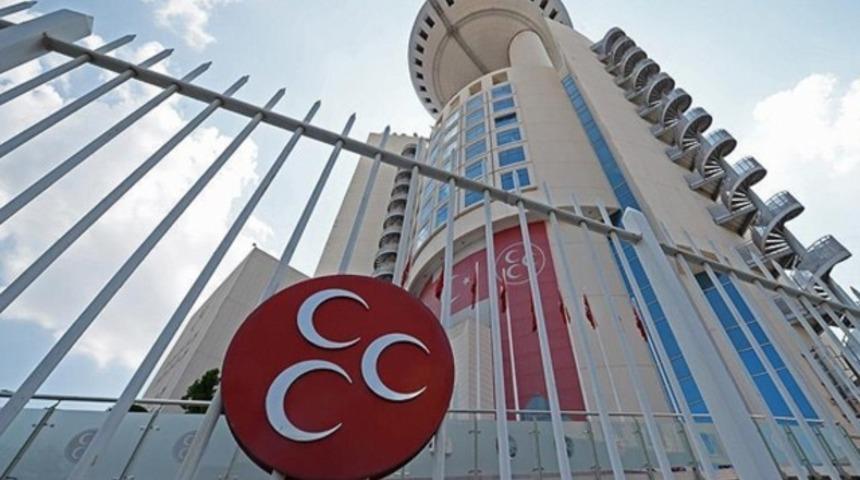 MHP'nin İzmir'deki 5 il&ccedil;e teşkilatı g&ouml;revden alındı