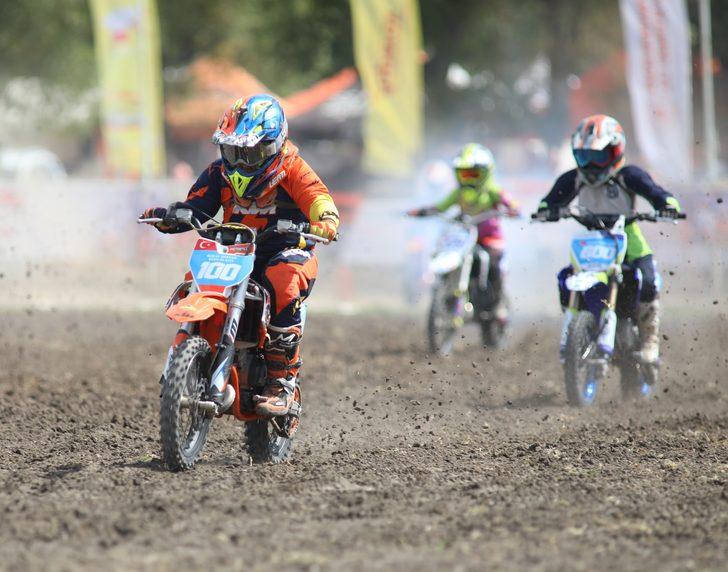 Türkiye Motokros Şampiyonası'nın 4. ayak yarışları Gönen'de yapıldı G3