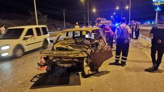 Çorum'da iki otomobilin çarpıştığı kazada 5 kişi yaralandı