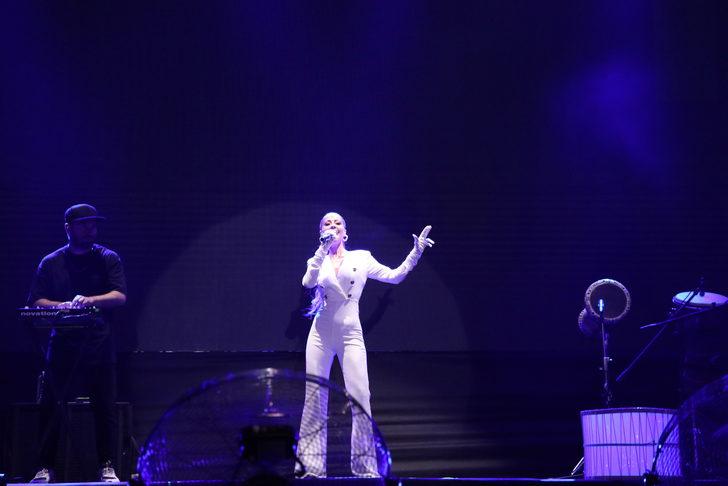 Gaziantep'teki "4. Uluslararası Gastronomi Festivali" Derya Uluğ konseriyle sona erdi G2