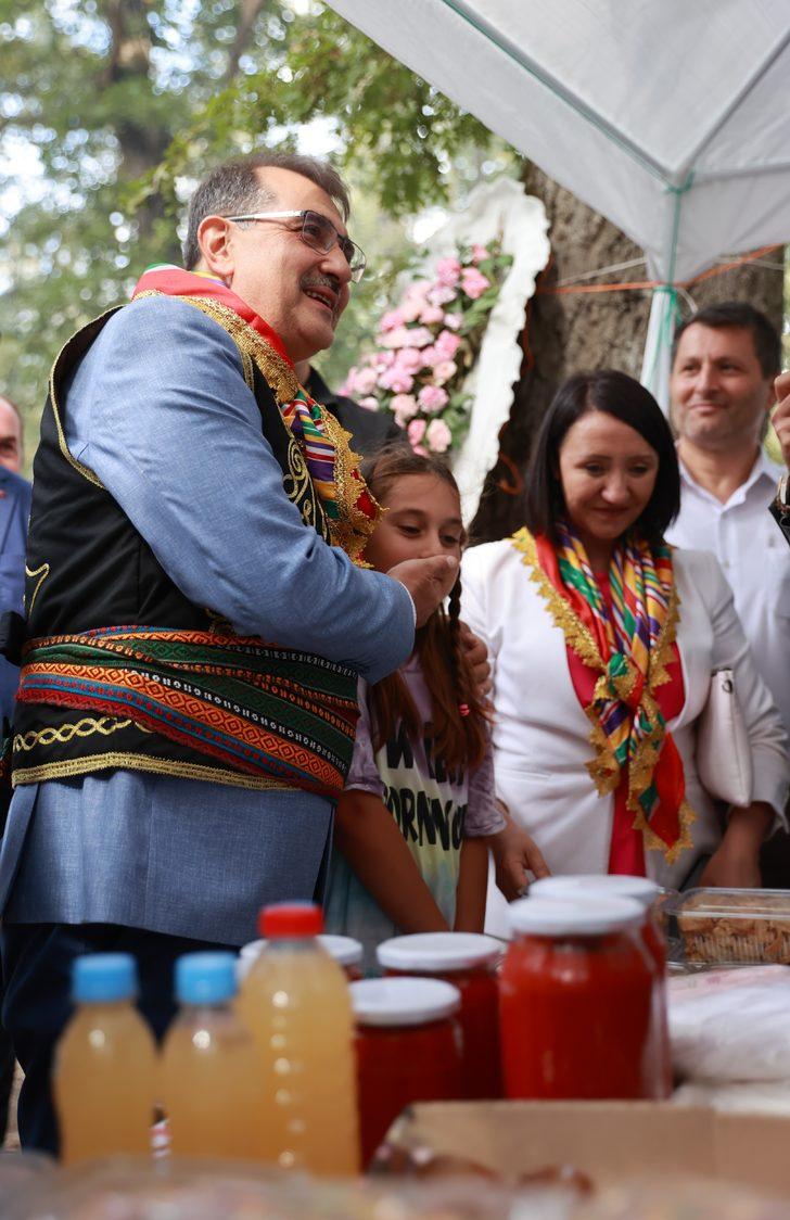 Bakan Fatih Dönmez, Bilecikli hemşerileriyle İstanbul'da buluştu G1
