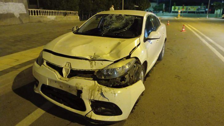 Sivas'ta otomobille çarpışan motosikletin sürücüsü yaralandı G3