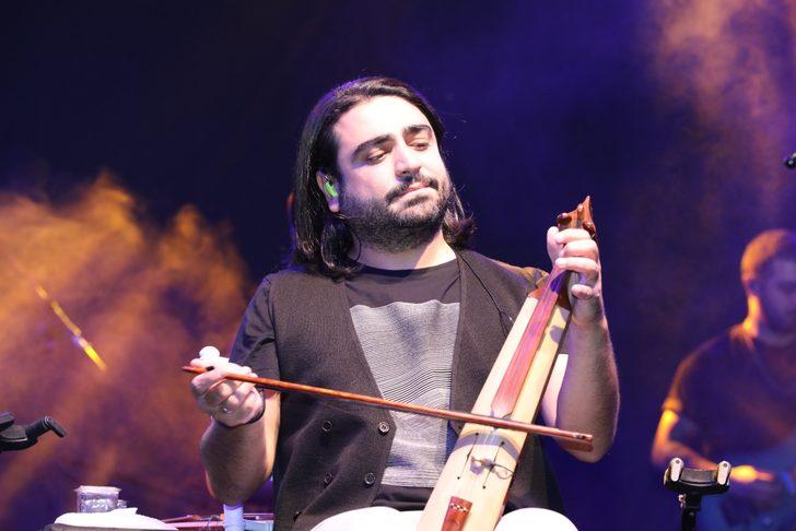 Ordu'da düzenlenen Zümrüt Fındık Festivali'nde Selçuk Balcı sahne aldı G1