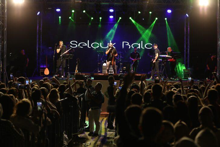 Ordu'da düzenlenen Zümrüt Fındık Festivali'nde Selçuk Balcı sahne aldı G2