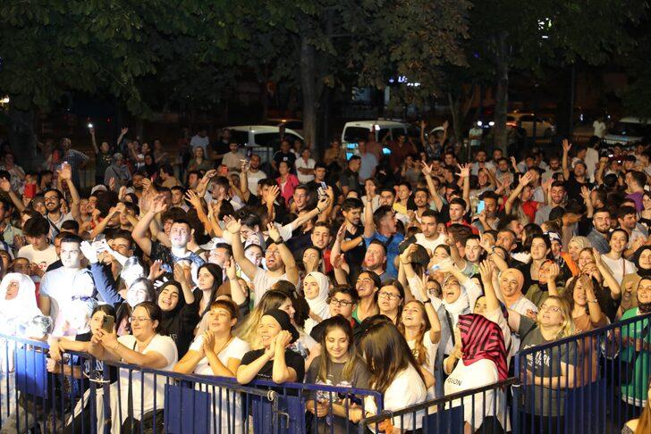 Ordu'da düzenlenen Zümrüt Fındık Festivali'nde Selçuk Balcı sahne aldı G4