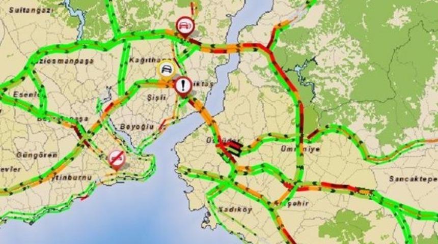 İstanbul'da tatilin ilk gününde trafik tıkandı