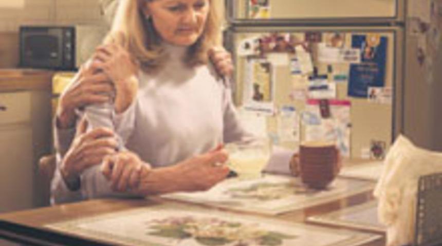 Parkinson&rsquo;un 10 erken belirtisi