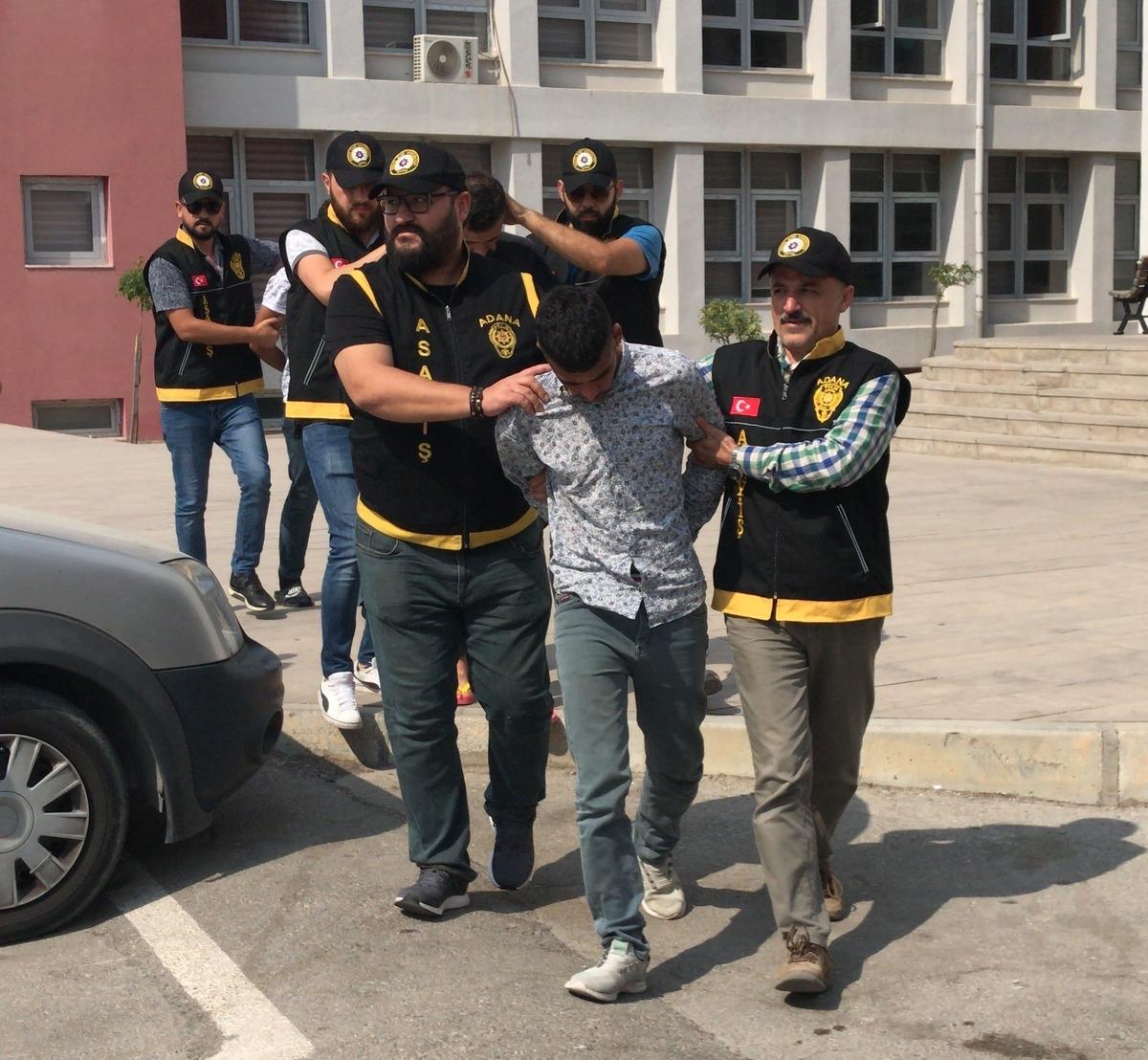 Adana'da 4 motosiklet &ccedil;alan 2 zanlı tutuklandı