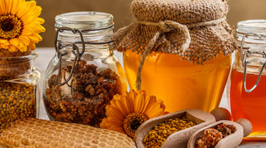 Yıllarca sağlıklı olduğu söylendi! Propolis yemek sağlığınızı riske atıyor