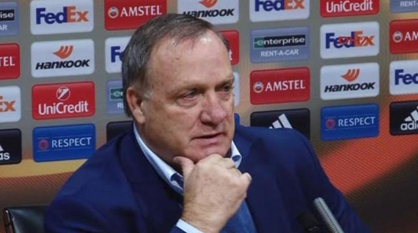 Dick Advocaat sayesinde y&uuml;zler g&uuml;l&uuml;yor! Yeni Jelko Obradovi&ccedil;