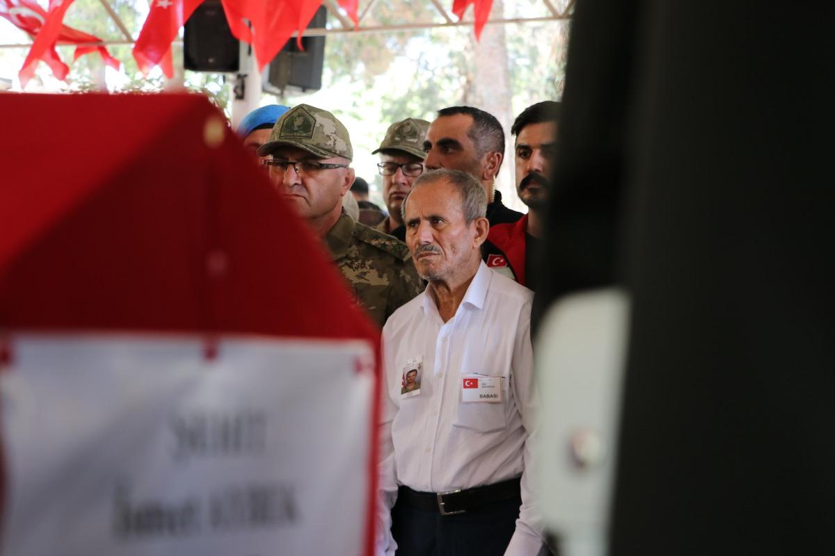 Şehit İsmet Aybek, Gaziantep'te son yolculuğuna uğurlandı
