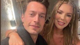 Camdaki Kız'ın Sedat'ı Feyyaz Şerifoğlu ile spiker Merve Dinçkol'dan aşk pozu! Yıl dönümlerini böyle kutladılar