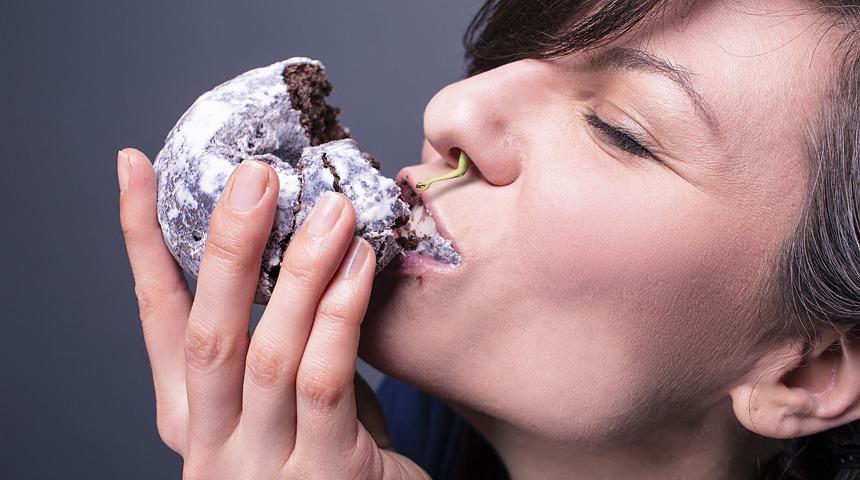 Dikkat! Açlığınızın Sebebi Yalnızca Duygusal Olabilir