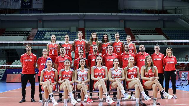A Milli Kadın Voleybol Takımı, basın mensuplarıyla buluştu